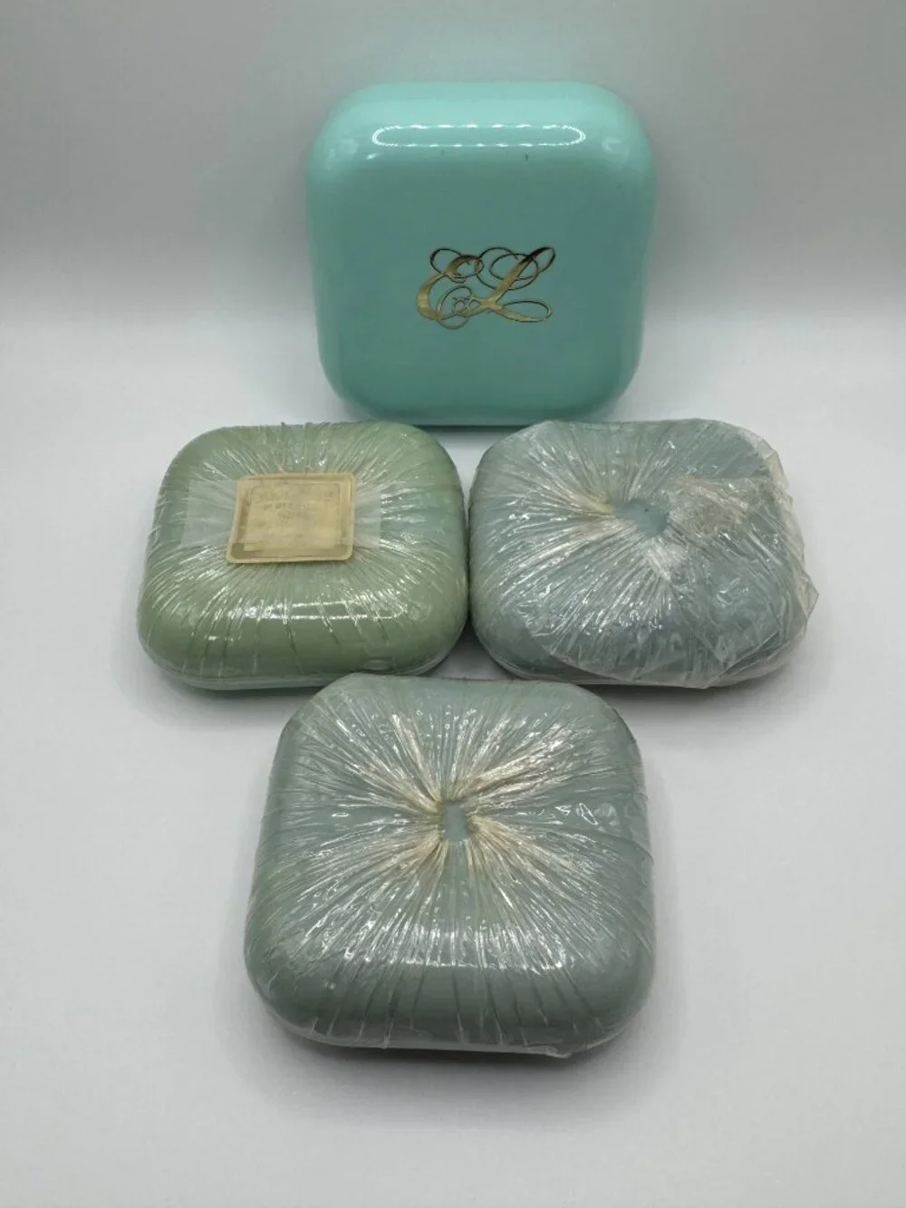 Estee Lauder Youth-Dew Perfumed Soap Lot Of 3 Bars w/ Vintage Case New Unused